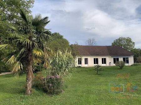 maison plain pied de prestige avec piscine intérieure et parc a