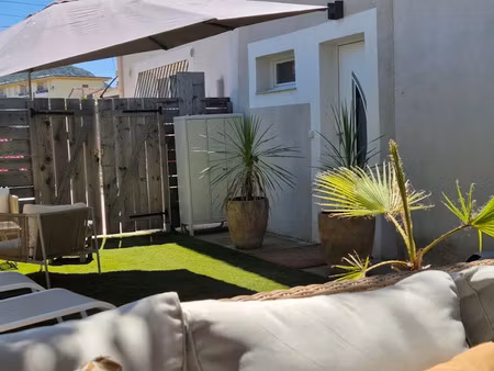 location meublée appartement 3 pièces 57 m² à la crau (83260)  1 250 €