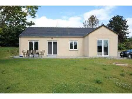 villa 4 façades 3ch. avec grenier et jardin