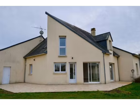 location maison 6 pièces 144 m² à mazé-milon (49630)  1 450 €