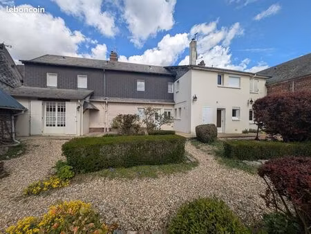 immeuble 10 pièces 227 m²