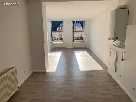 sedan appt f3 2 chambres