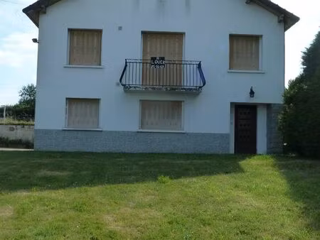 maison à louer à menat