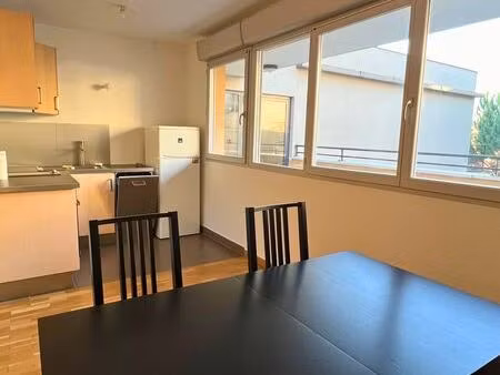 à louer : appartement t2 meublé de 44m² à francheville le bas (69340)