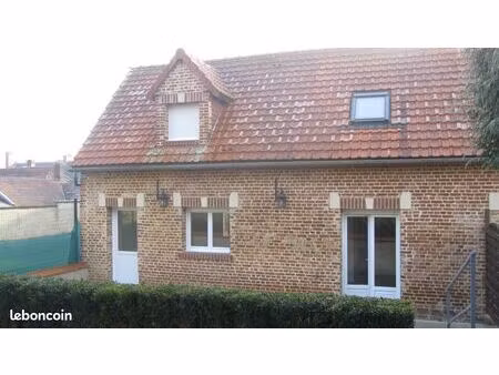 maison à louer à démuin