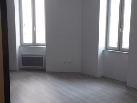 appartement 2 chambres  1 bureau  nérac