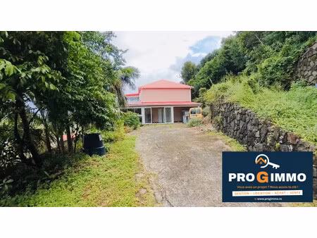 a vendre grande maison standing avec vue mer - st benoit