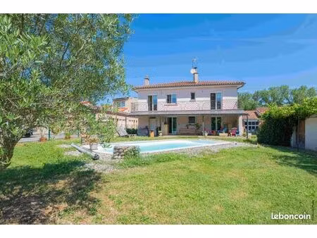 maison toulousaine traditionnelle t6/7 dans le quartier de saint martin du touch avec pisc