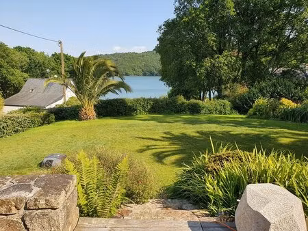 maison vue mer panoramique dans hameau côtier préservé – logonna-daoulas