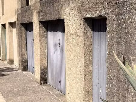 lot de garages avec potentiel de construction - cadenet