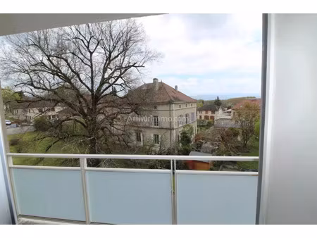 location appartement 3 pièces 57 m2 à morestel