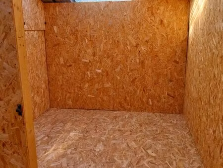 box de stockage   garde meuble  entrepôt