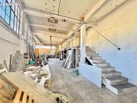 inconnu 7 pièces 230 m²