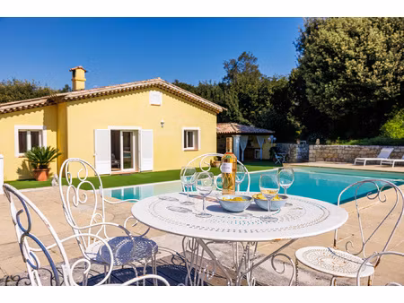 villa lumineuse 5 pièces avec piscine + chalet de 30m2  expo