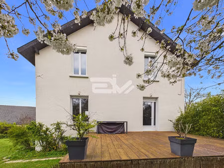 en exclusivité ? maison de charme en partie rénovée  volumes généreux et prestations de qu