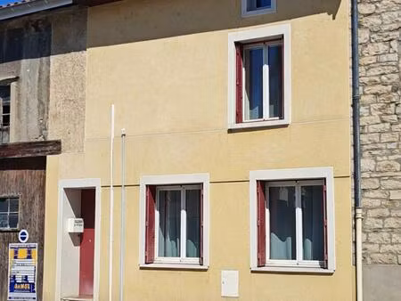 maison de ville t4 – 90 m² – centre de la verpillière