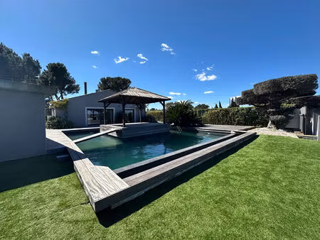 villa contemporaine jardin/piscine/garage - 4 pièces - 157m²