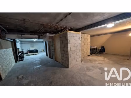 vente parking 57 m²