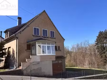 maison individuelle - beau terrain avec vue dégagée.
