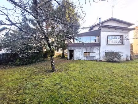 maison de 6 pièces de luxe en vente à bron  auvergne-rhône-alpes