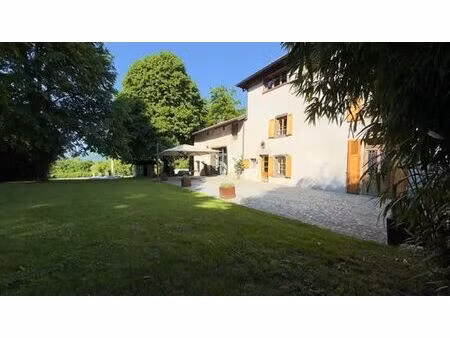 maison de luxe de 4 chambres en vente à charnècles  auvergne-rhône-alpes