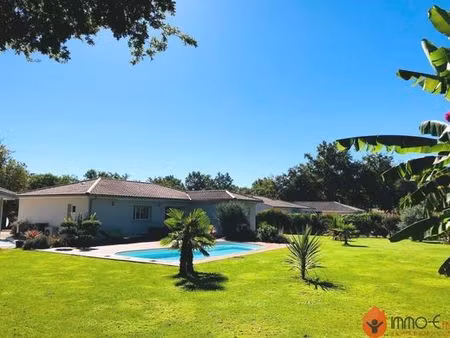 maison de 5 pièces de luxe en vente à le barp  nouvelle-aquitaine