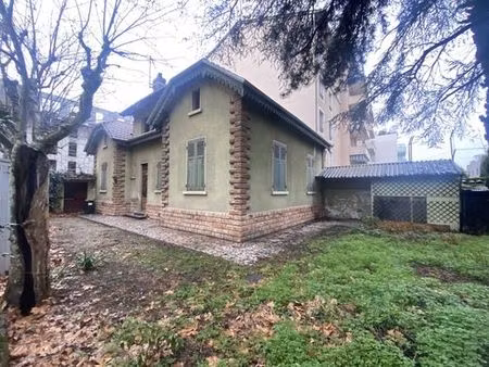 maison de luxe 4 chambres en vente à lyon  france