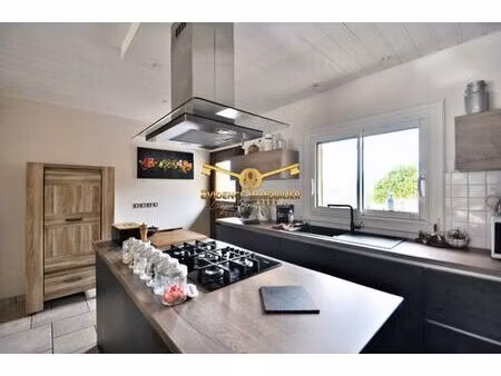 maison de prestige de 142 m2 en vente notre-dame-des-millières  auvergne-rhône-alpes