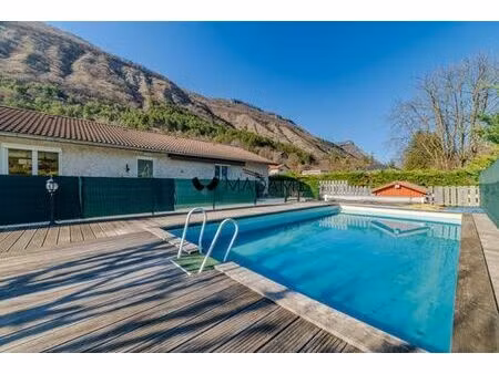 maison de luxe de 3 chambres en vente à vif  france