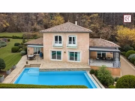 villa de 8 pièces de luxe en vente domène  france