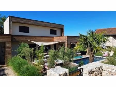 maison de luxe de 6 pièces en vente à lucenay  auvergne-rhône-alpes