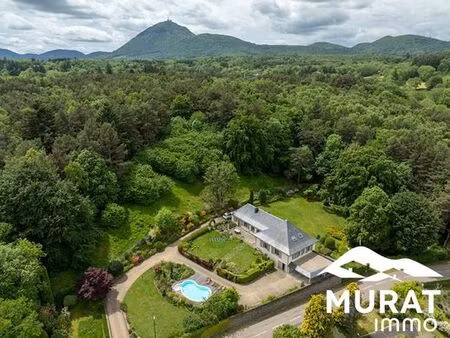 maison de luxe de 7 chambres en vente à orcines  auvergne-rhône-alpes