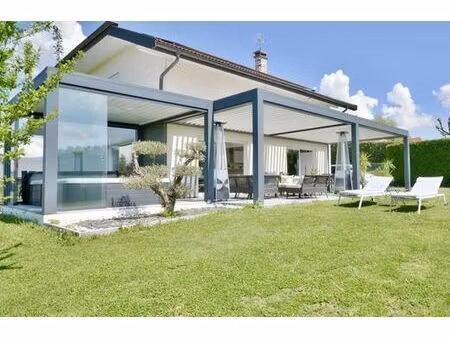 maison de prestige en vente villy-le-pelloux  france