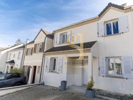 maison de 5 pièces de luxe en vente à saint-cyr-l'école  île-de-france