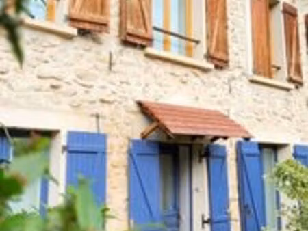 prestigieux immeuble de rapport en vente à chaumontel  île-de-france
