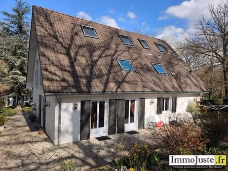 maison de prestige de 210 m2 en vente les essarts-le-roi  île-de-france