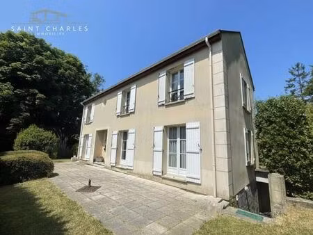 prestigieuse maison en vente montlignon  france