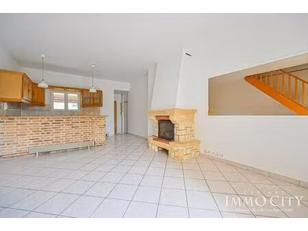 maison de 5 pièces de luxe en vente à fontenay-sous-bois  île-de-france