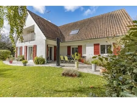 maison de luxe de 6 chambres en vente à maurepas  france