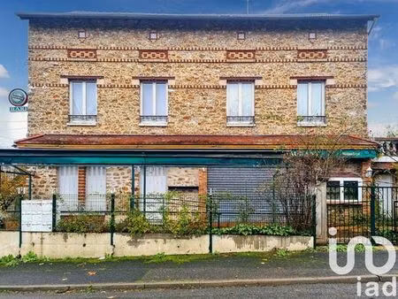 prestigieux immeuble de rapport en vente à pommeuse  france