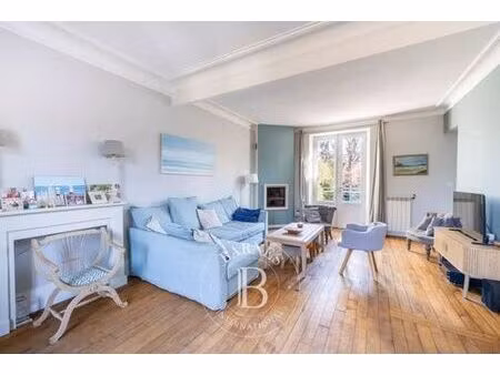 maison de luxe de 137 m2 en vente le chesnay  île-de-france