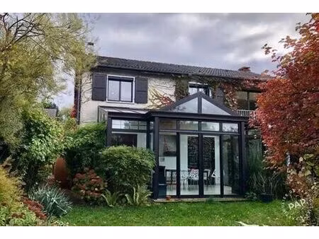 maison de 8 pièces de luxe en vente à buc  france