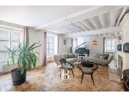 maison de 9 pièces de luxe en vente à marly-le-roi  france