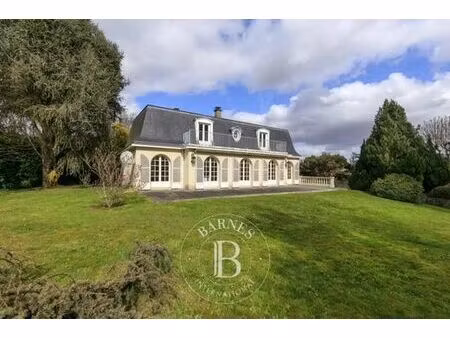maison de luxe de 6 pièces en vente à buc  île-de-france