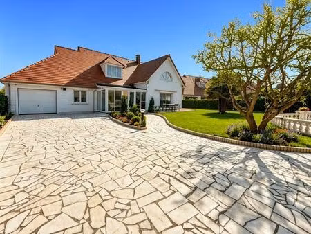 maison de luxe de 7 pièces en vente à magny-le-hongre  france