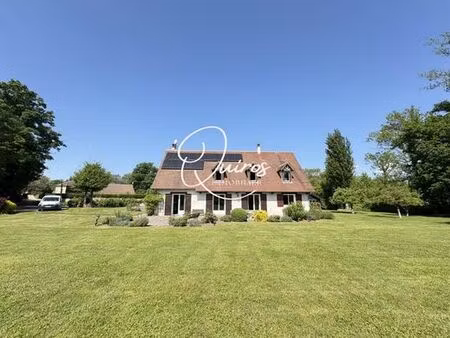 maison de 4 chambres de luxe en vente à fontainebleau  île-de-france