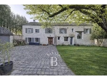 maison de 11 pièces de luxe en vente à crespières  île-de-france