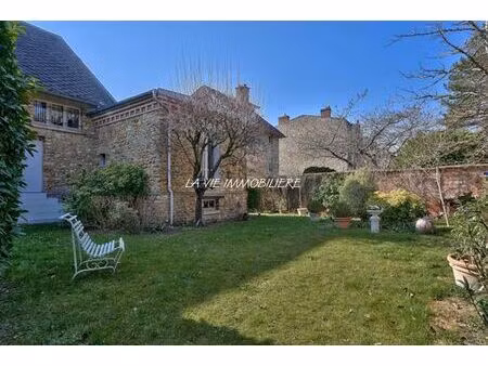 maison de luxe de 5 pièces en vente à saint-germain-en-laye  île-de-france