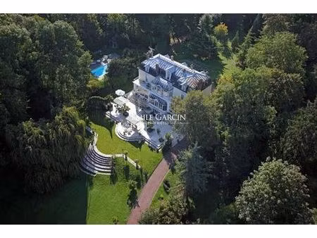 maison de 20 pièces de luxe en vente à fontainebleau  île-de-france