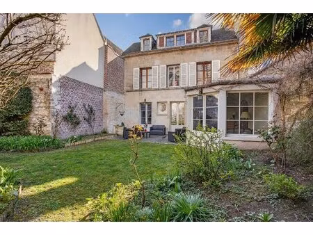 elegante maison familiale avec jardin - 311m2- 8ch/10pc avec jardin de 250m2